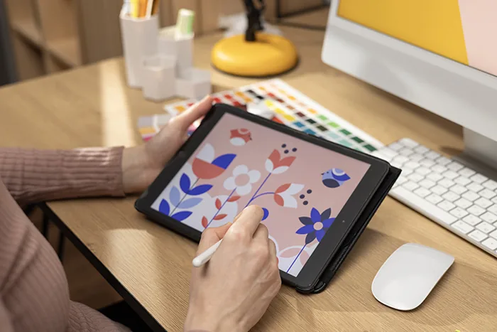 Woman creates digital flower
